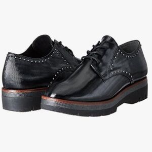 Marco Tozzi black studded oxford lace up Shoes size 38